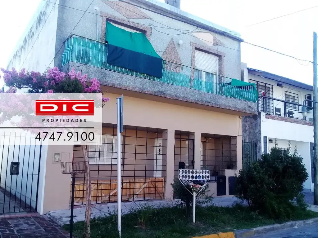 lote de 8.66x34.64 c/2 unidades de 3 amb y jardin en beccar