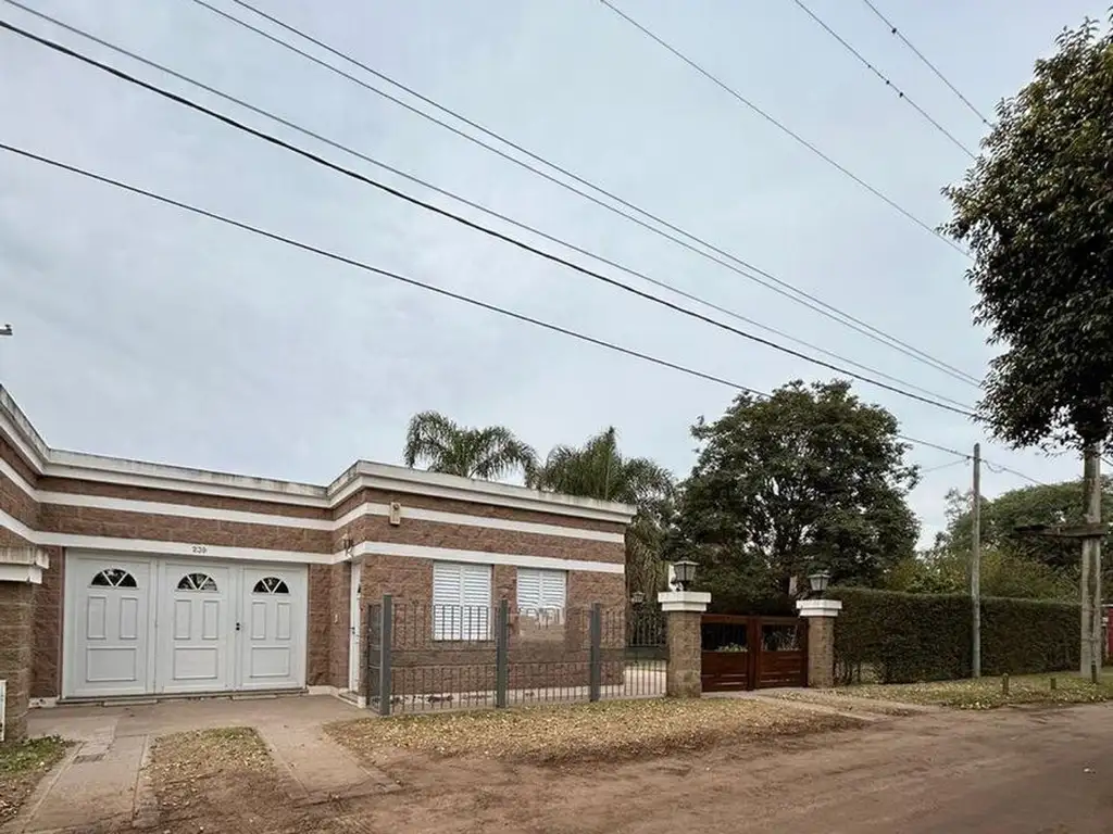 VENTA CASA BARRIO CTALAMUCHITA EXCELENTE UBICACION