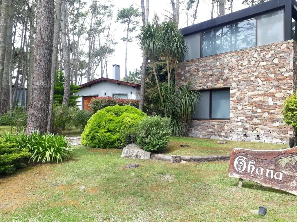 Espectacular casa en alquiler en Mar de las Pampas temporada