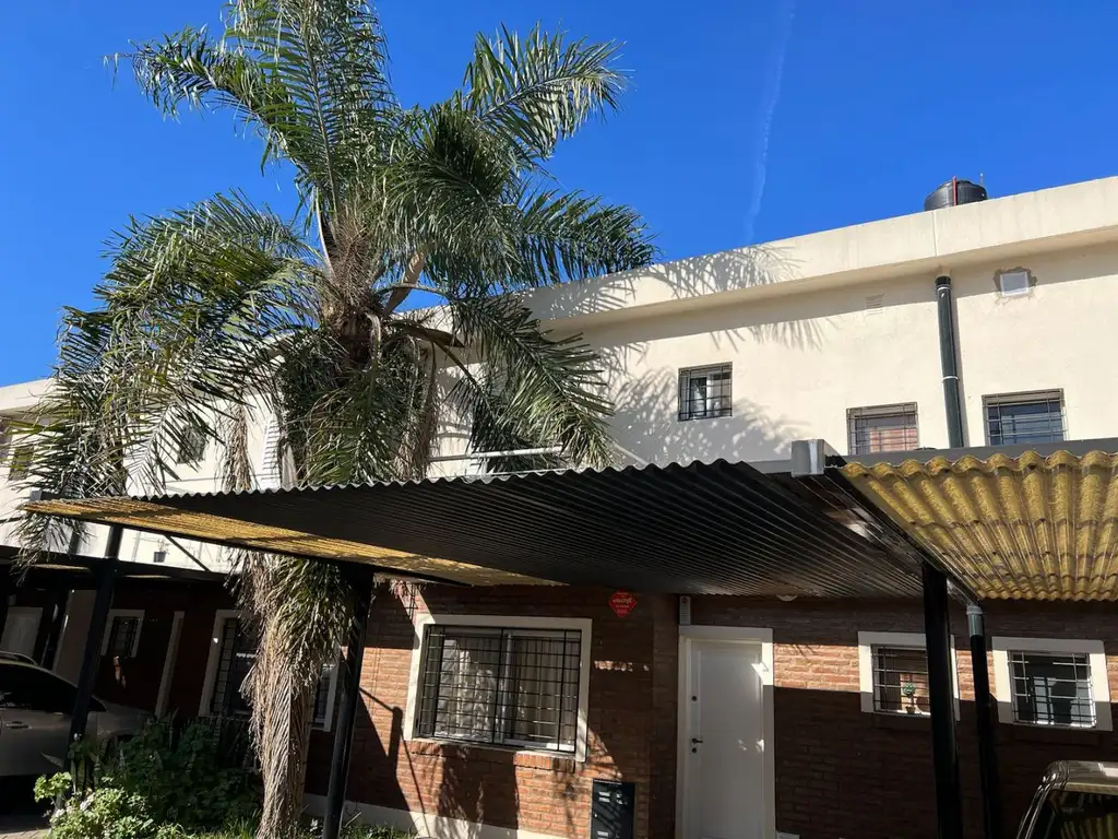 Venta casa 3 dormitorios Pasillo cocheras Maipu 3400 Rosario