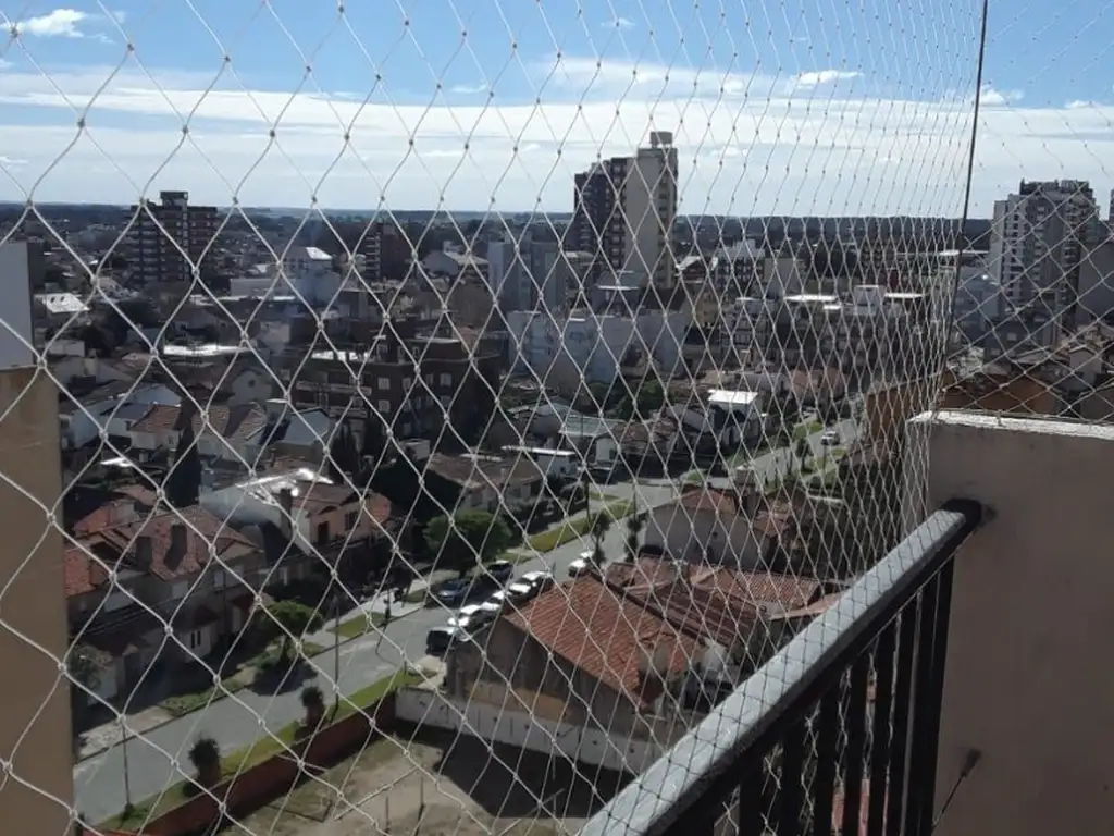 Departamento de dos ambientes con vista a ciudad a metros de Costanera y a la vuelta de Peatonal