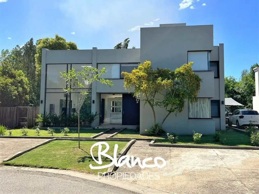 Casa  en Venta en Boulevares, Pilar, G.B.A. Zona Norte