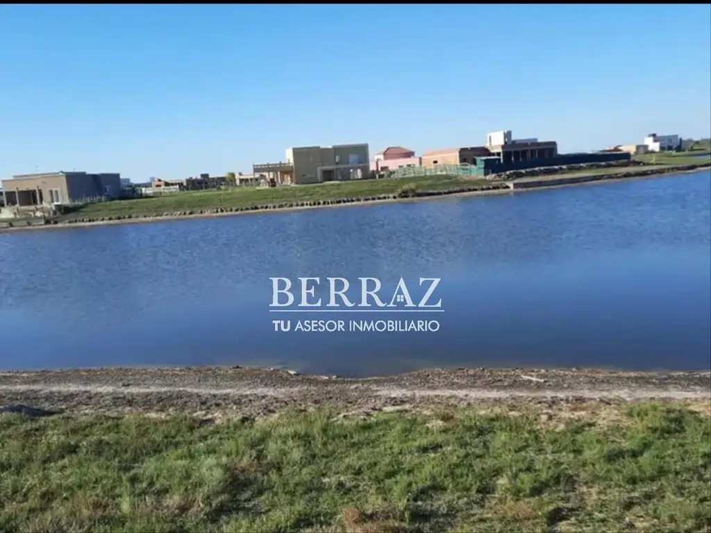 Lote venta de 991 m2 en Area 8 en San Sebastián Escobar