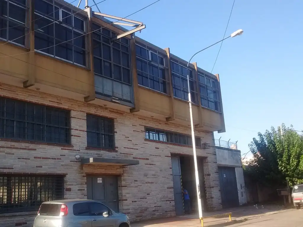 Galpón 1650m2 en 3Ptas FM(T2) y Gas