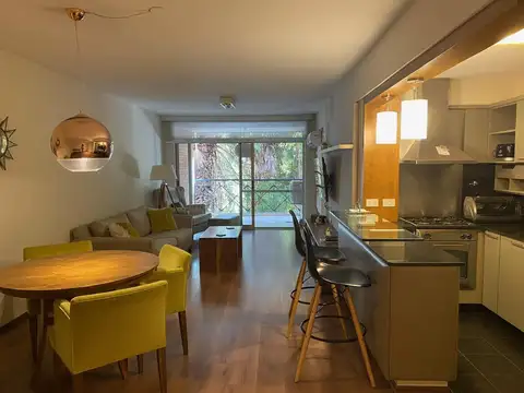 Departamento en venta en Martínez, 2 ambientes, cochera, vigilancia 24hs. y lindos amenities.