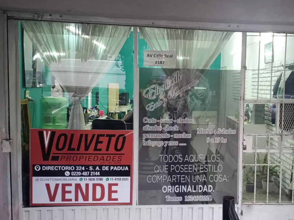 "Local comercial sobre Avenida Real"