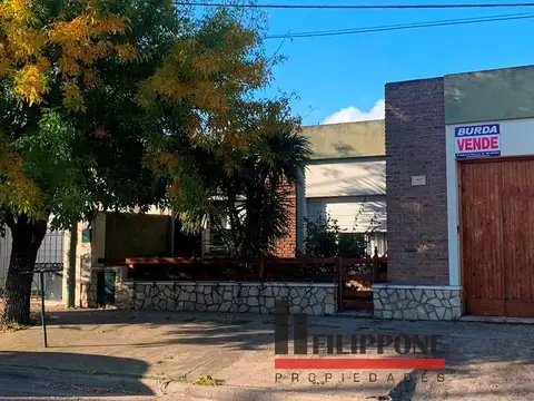 Casa en venta de 2 dormitorios c/ cochera en Kilometro 5