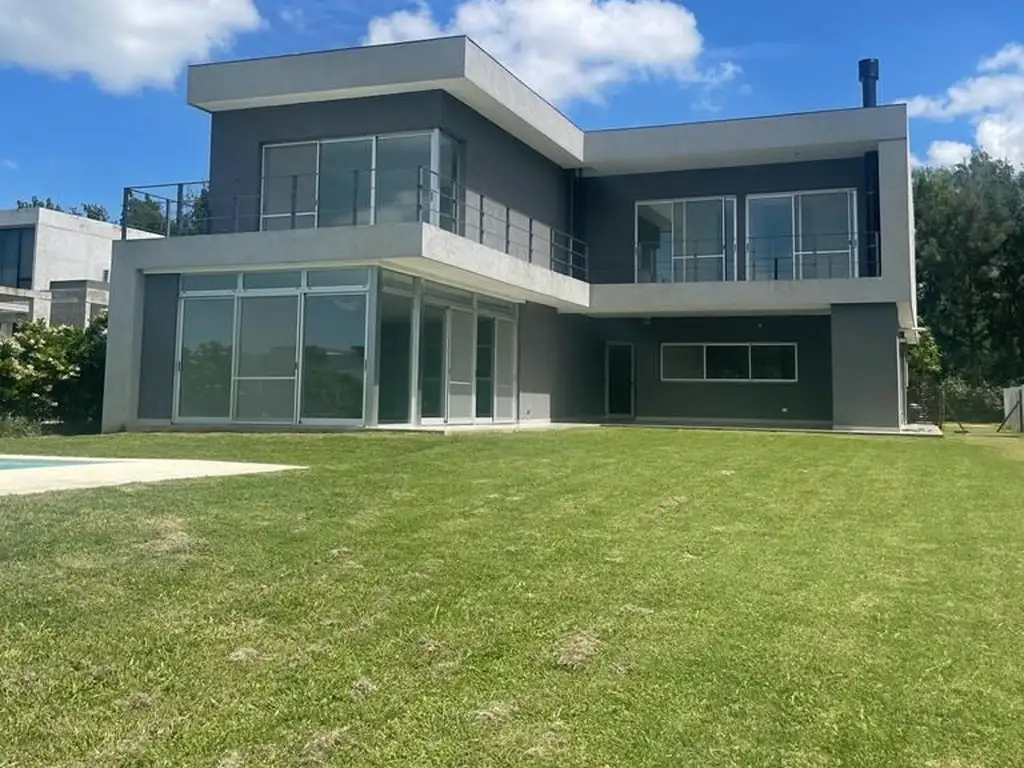 Casa a estrenar al río en Venta en Barrio Nautico San Juan, Villanueva