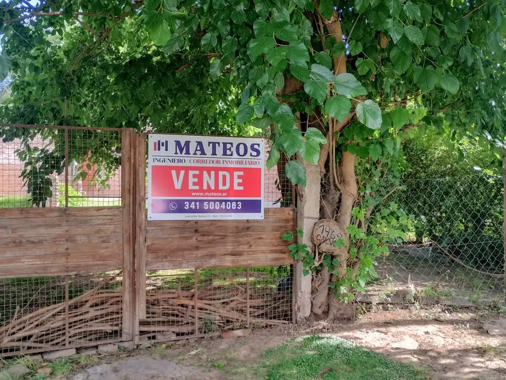 TERRENO URBANO CON CASA A TERMINAR