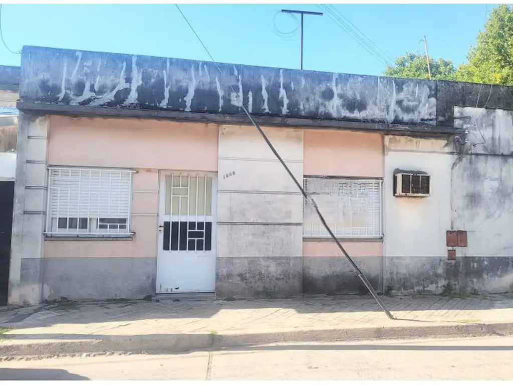 Casa + Local en venta en Barrio Ludueña