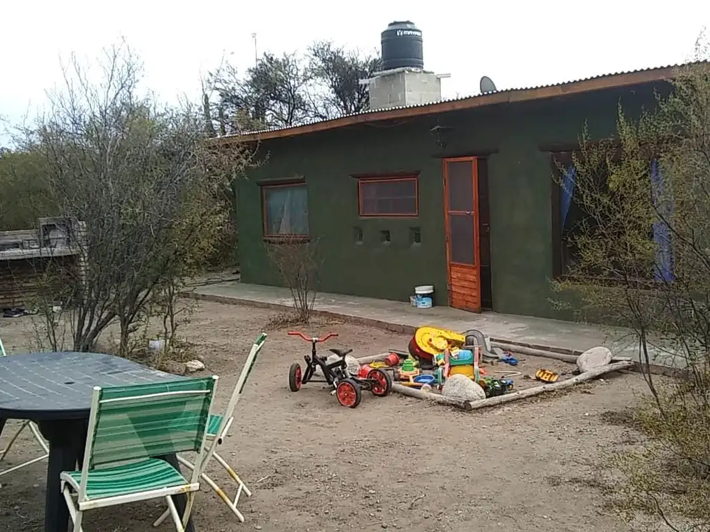 Vendo casa en lote de 700 m² en Pozo de Luz, San Marcos Sierras. OPORTUNIDAD