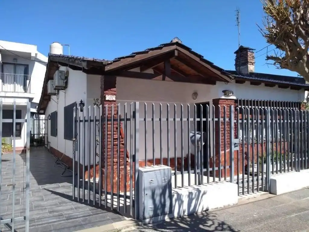 Casa  en Venta ubicado en Ituzaingó Oeste, Ituzaingó, G.B.A. Zona Oeste - AMA0083_LP545152_7