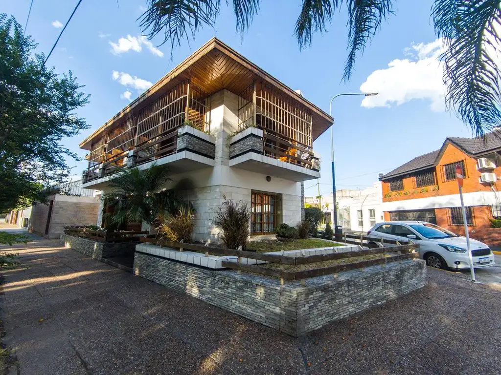 Casa en venta en Villa Real (Av. Gral. Paz al 9200)