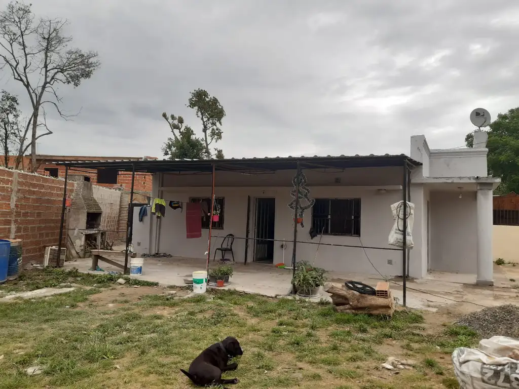 CASA EN VENTA EN ZARATE