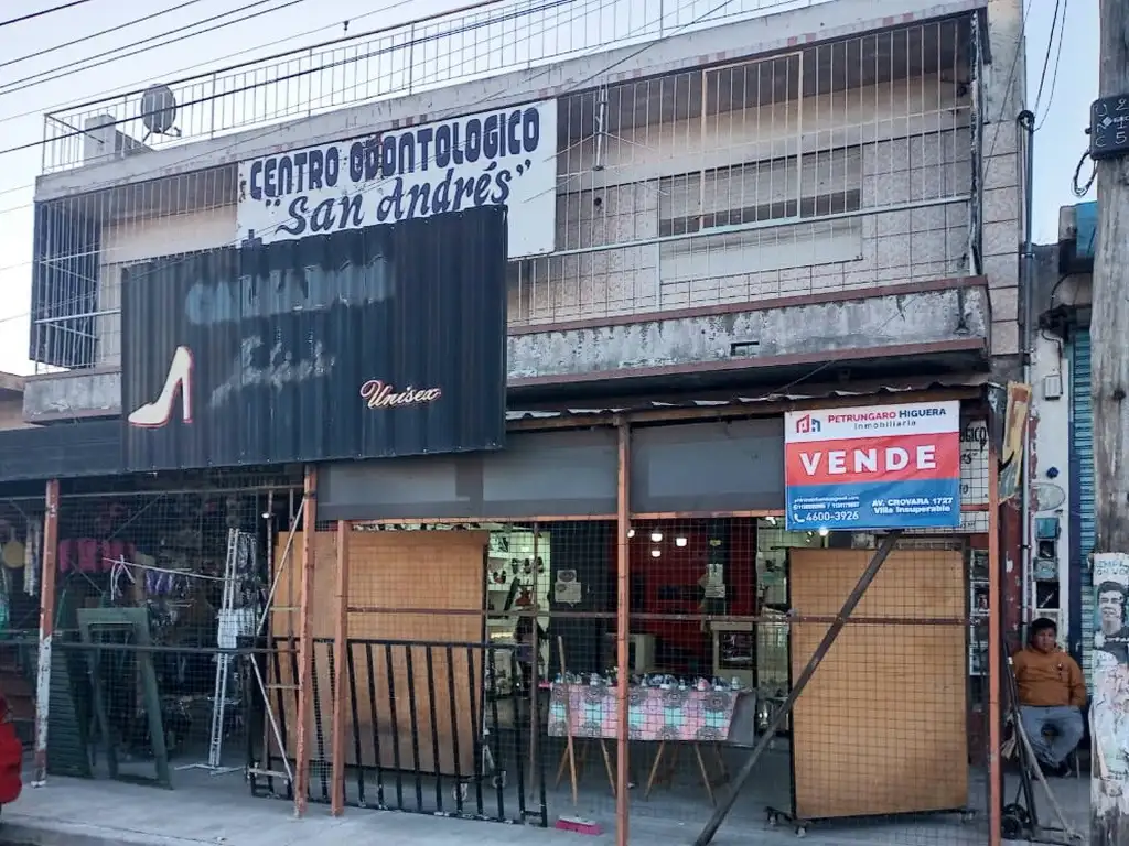 Venta 2 locales y 2 viviendas s/Crovara, arteria comercial principal de la zona.