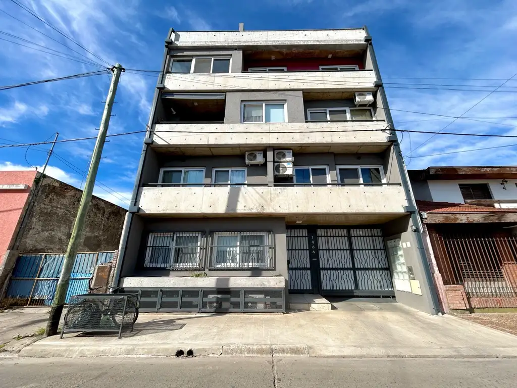 Departamento monoambiente a la venta en lujan centro calle italia 1466