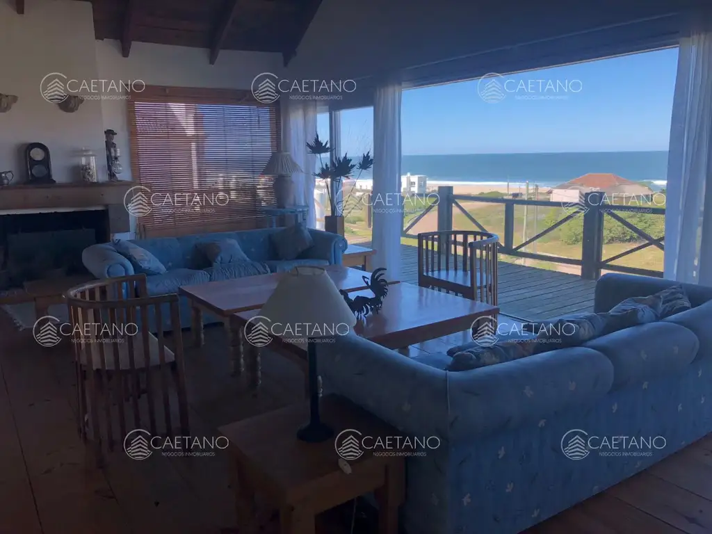 Casas en Montoya en tres plantas con Excelente vistas al Mar