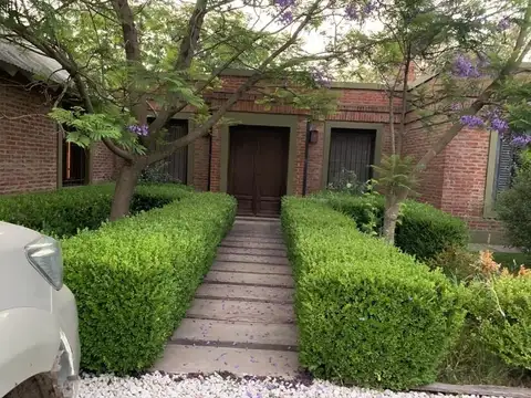 CASA EN ALQUILER TEMPORAL EN CHACRAS DE MURRAY - PILAR