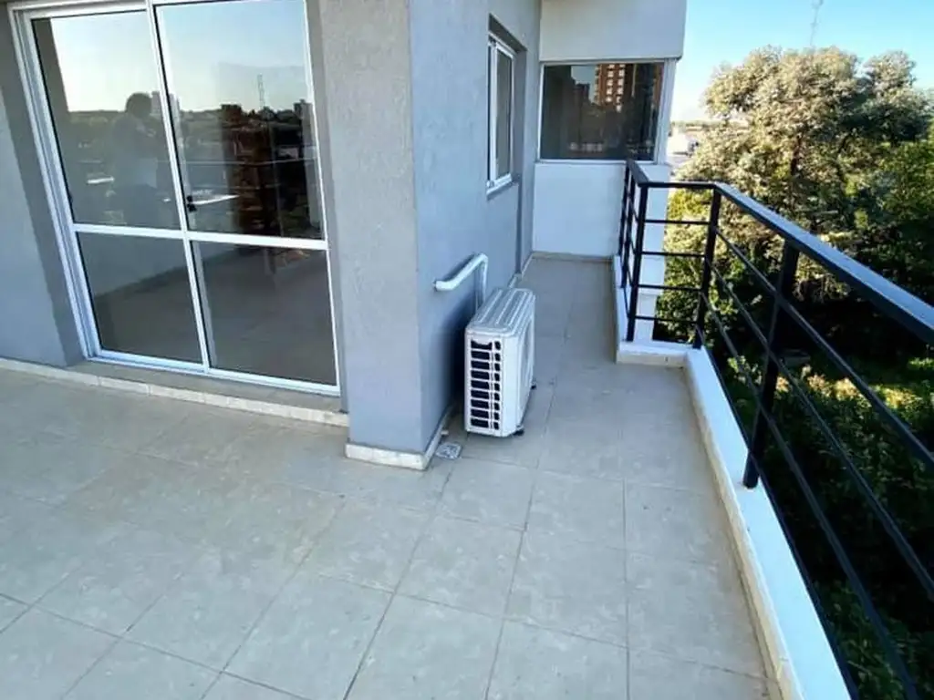 Venta 3 ambientes con balco terraza pilar COCHERA.