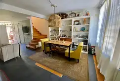 Casa en  tres plantas en Olivos 