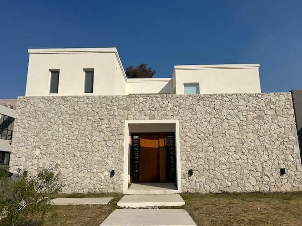 Casa  en Venta en Laguna Grande, Villanueva, Tigre