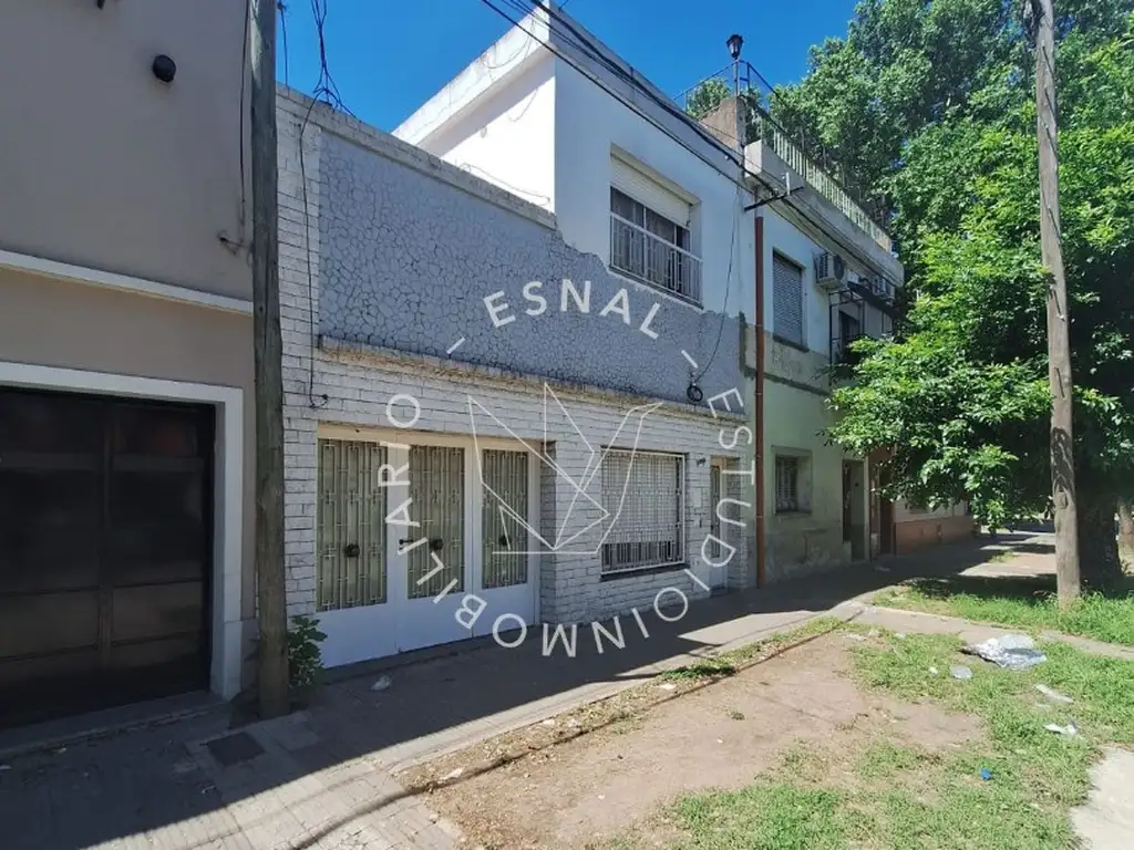 VENTA CASA 2 DORMITORIOS + COCHERA