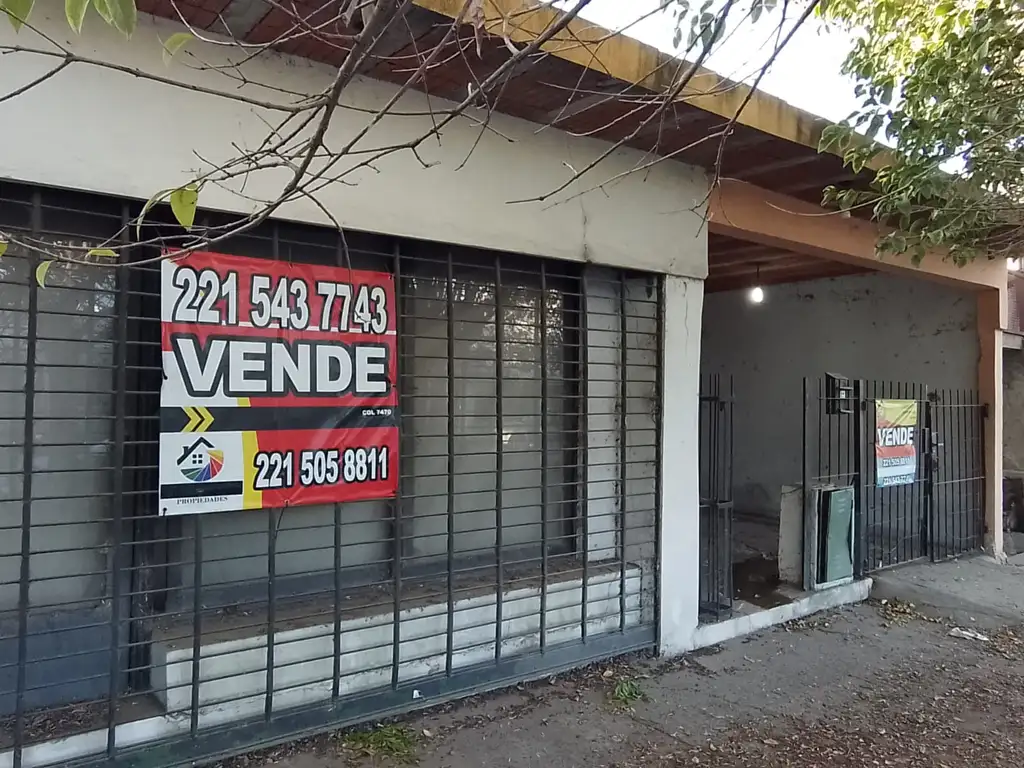 FACILIDADES u$s 50.000 Y CUOTAS CASA CON LOCAL 59 Y 137  PERMUTA RETASADA 01-01-24