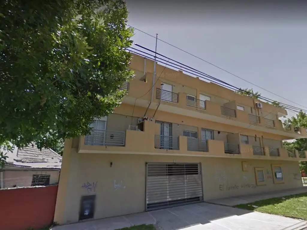 Departamento en venta - 2 dormitorios 1 baño - cochera - 55 mts2 - Burzaco