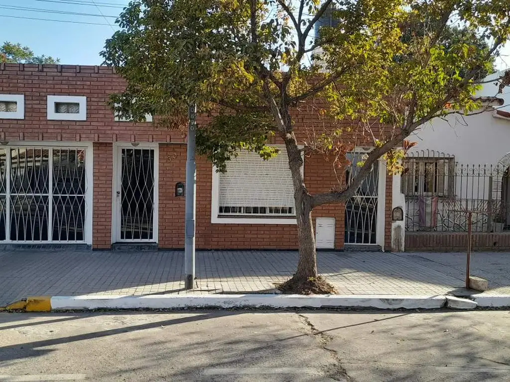 Casa reciclada en una planta, de categoría