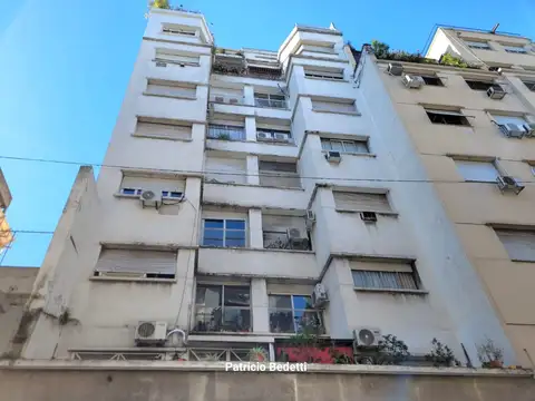 HERMOSO DEPARTAMENTO "Chacabuco 178"   2 AMBIENTES AL FRENTE