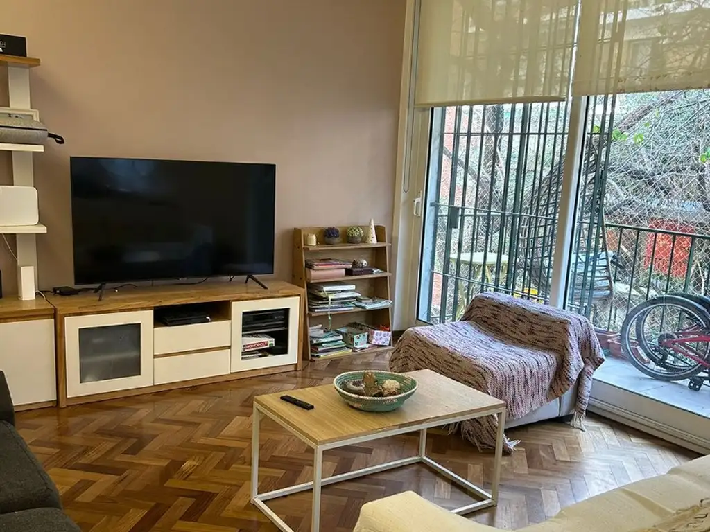 IMPECABLE PISO 4 AMBIENTES CON COCHERA LUMINOSO EN VENTA EN BELGRANO