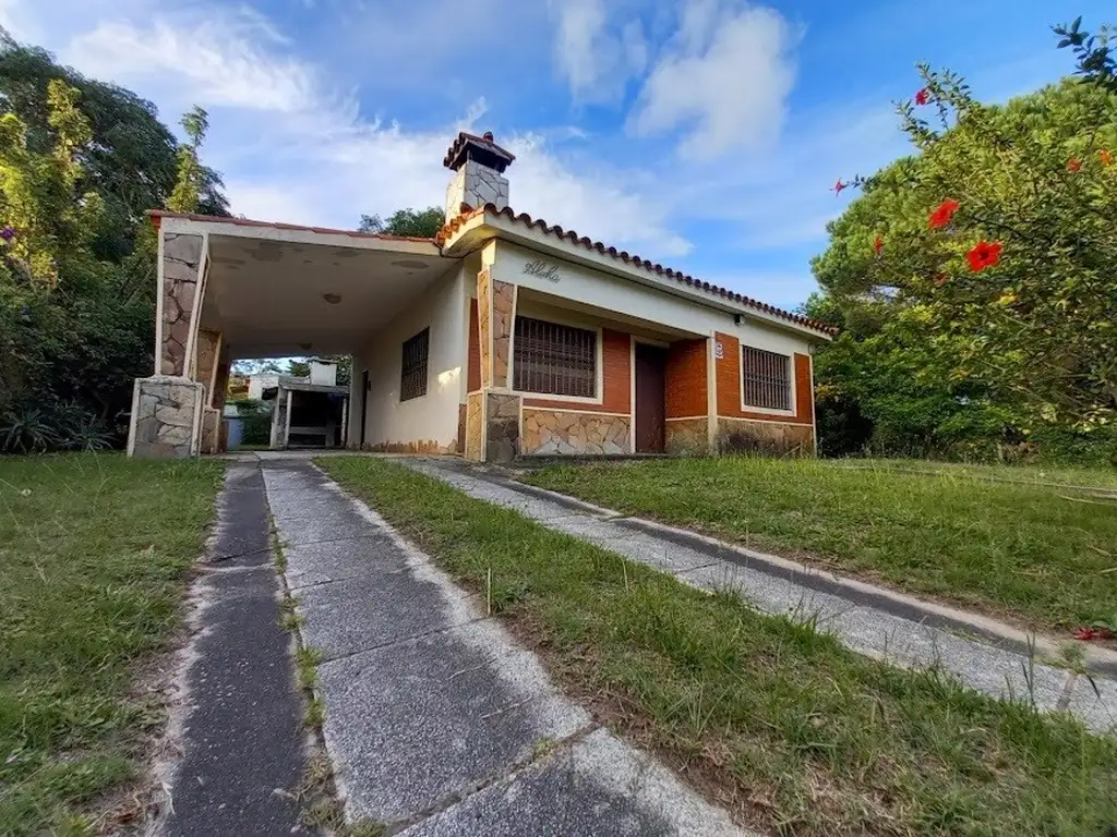 Casa Chalet  en Venta en Canelones, Uruguay