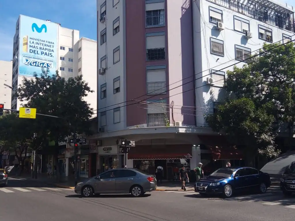 HERMOSO TRES AMBIENTES AL FRENTE A METROS DE AV. CABILDO Y SUBTE D- CONGRESO DE TUCUMÁN