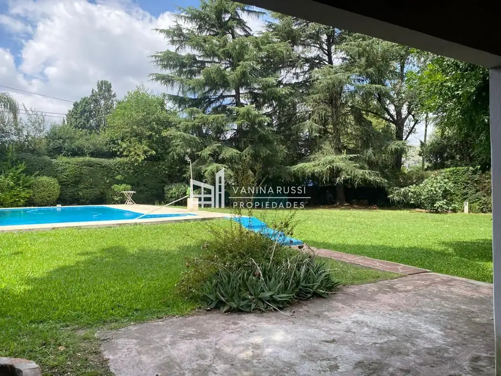 Casa quinta en venta de 130m2 ubicado en Tortuguitas