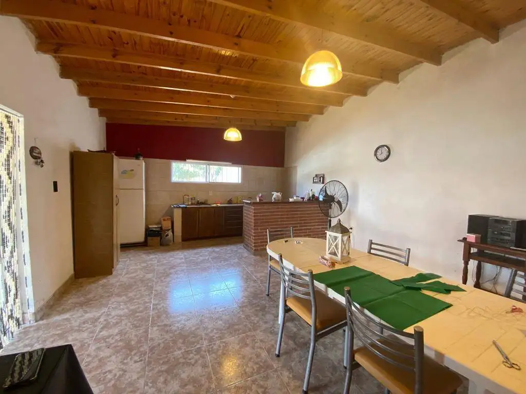 Casa quinta con piscina en venta Etcheverry