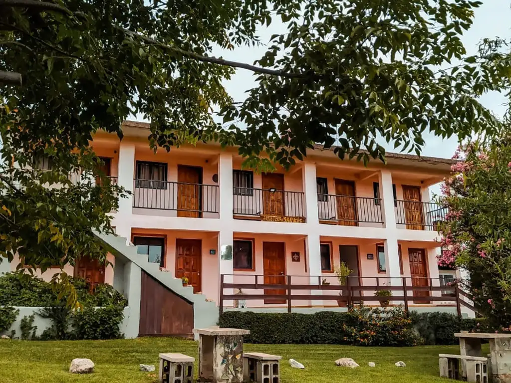 VENTA HOTEL TANTI CON CASA IDEAL EMPRENDIMIENTO