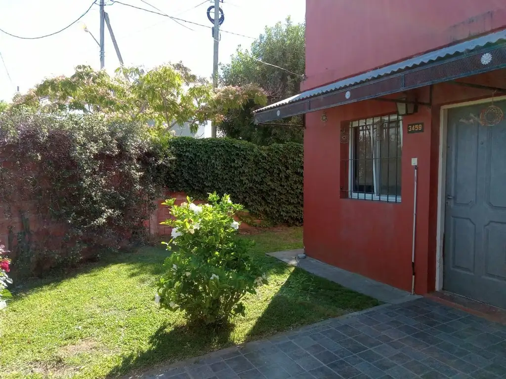 VENTA CASA 3 AMB.C/PARQUE Y QUINCHO EN EL PATO