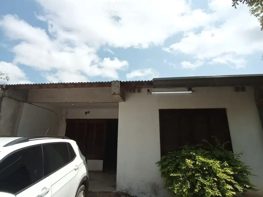 casa en venta barranqueras zona avenida castelli