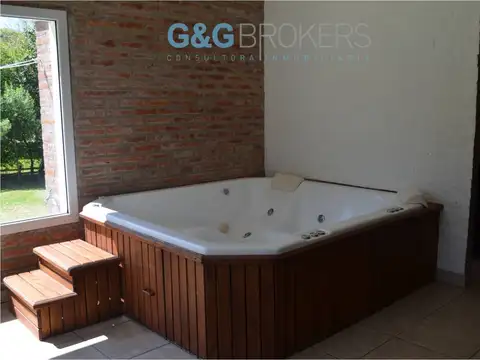 Casa en Alquiler - 3 dormitorios - USD 1.500