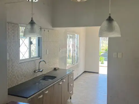 VENTA CASA VILLA GARCIA, 3 DORMITORIOS, PARRILLERO