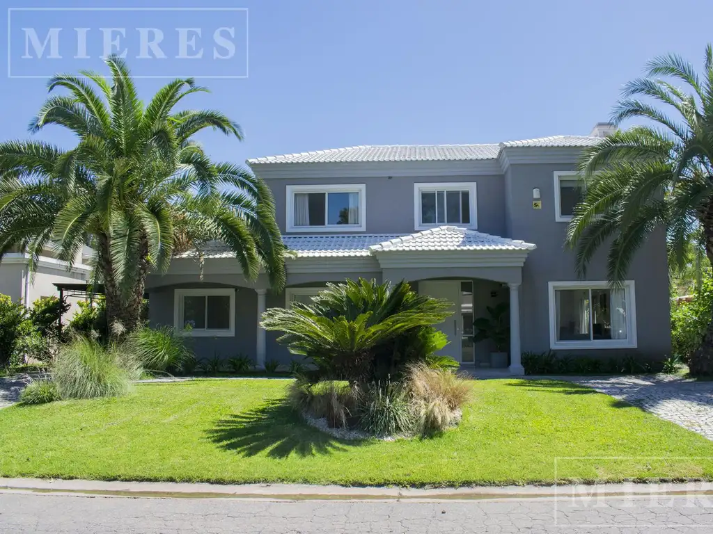 Casa en venta en La Caballeriza