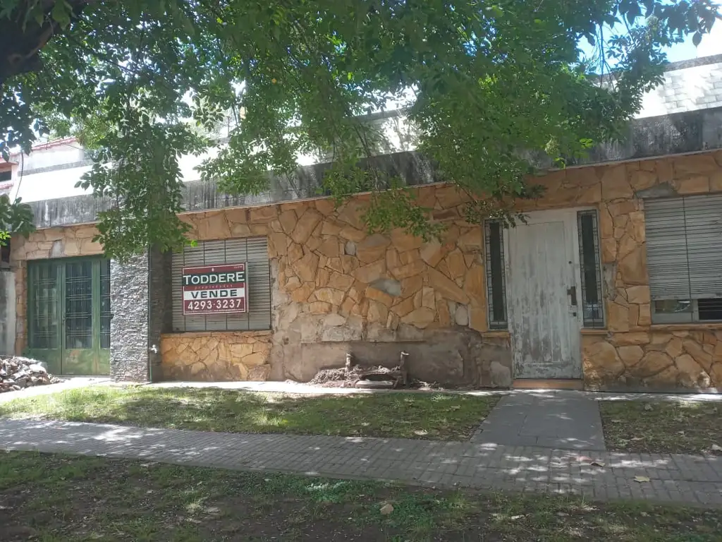 CASA A RECICLAR EN BURZACO