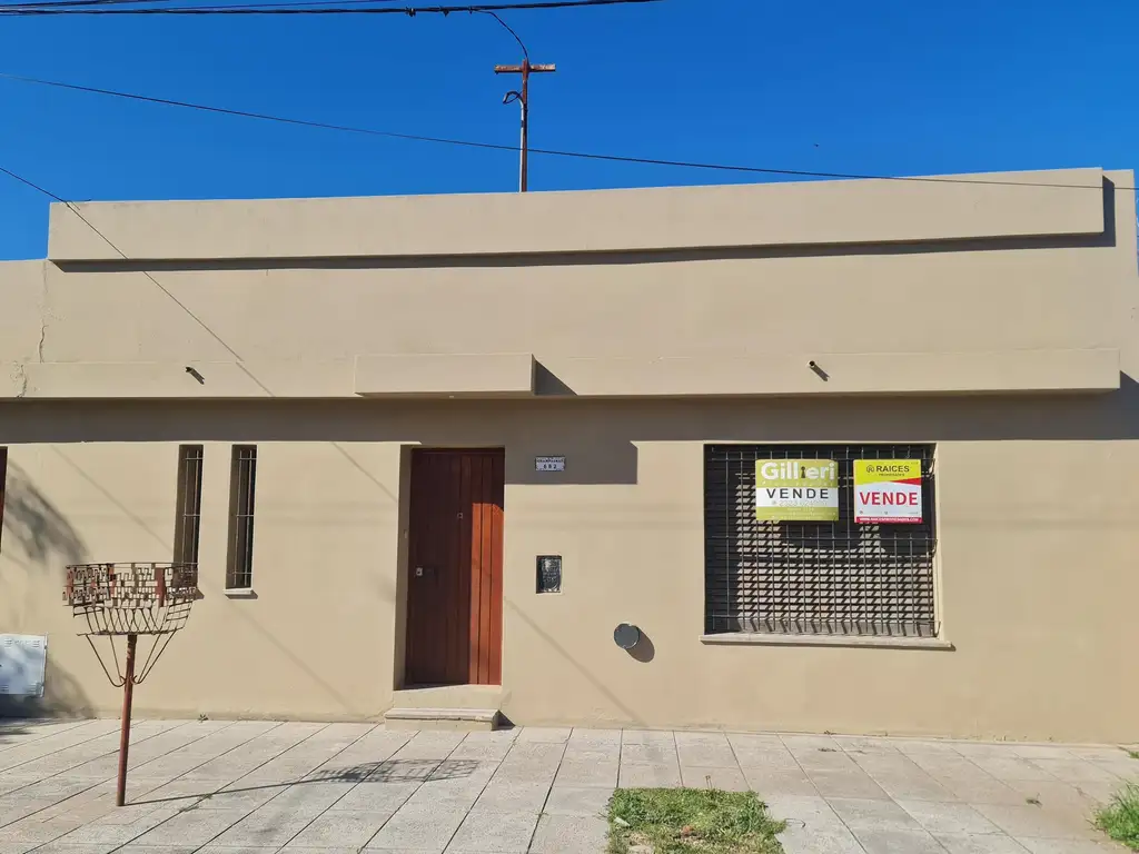 Venta de casa sobre terreno de 480 mt2. en barrio el Quinto, Luján.