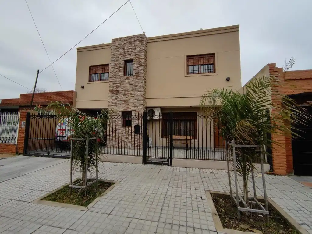 Venta Casa en Lote propio 5 ambientes, escucho ofertas!