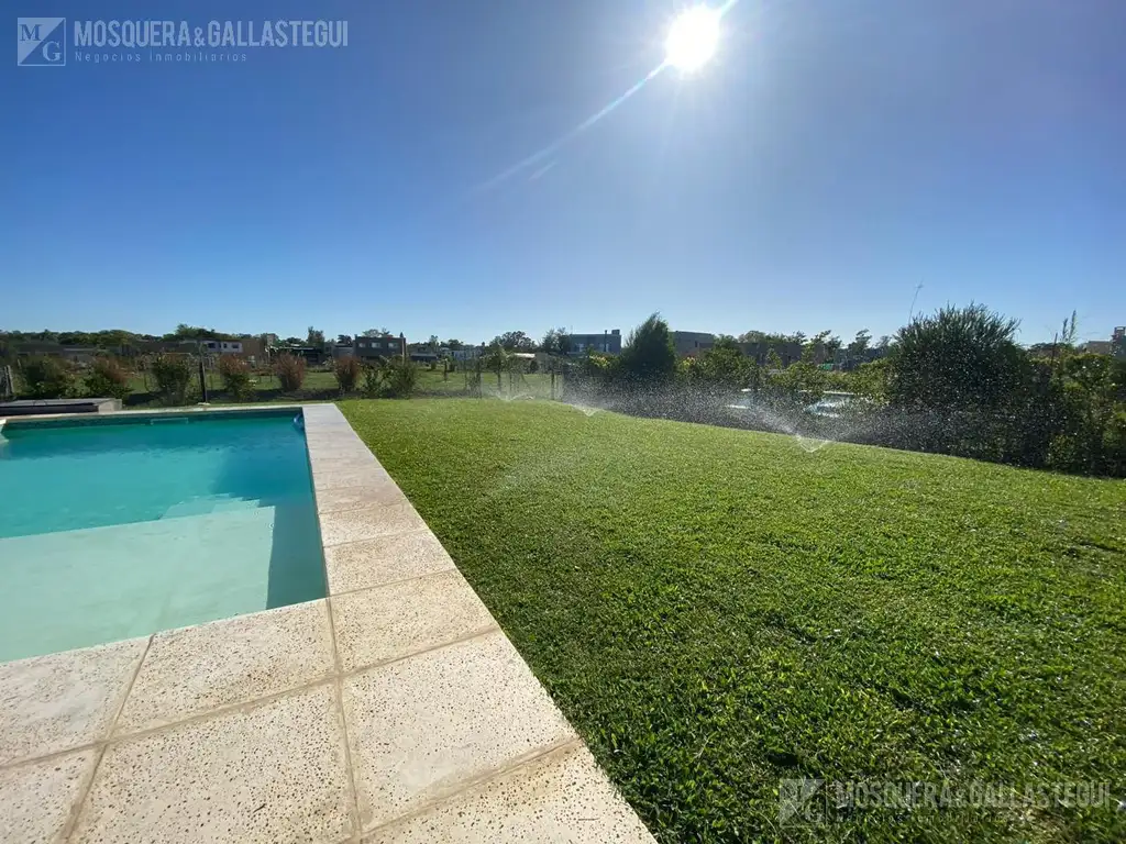 Casa en  venta en Santa Elena