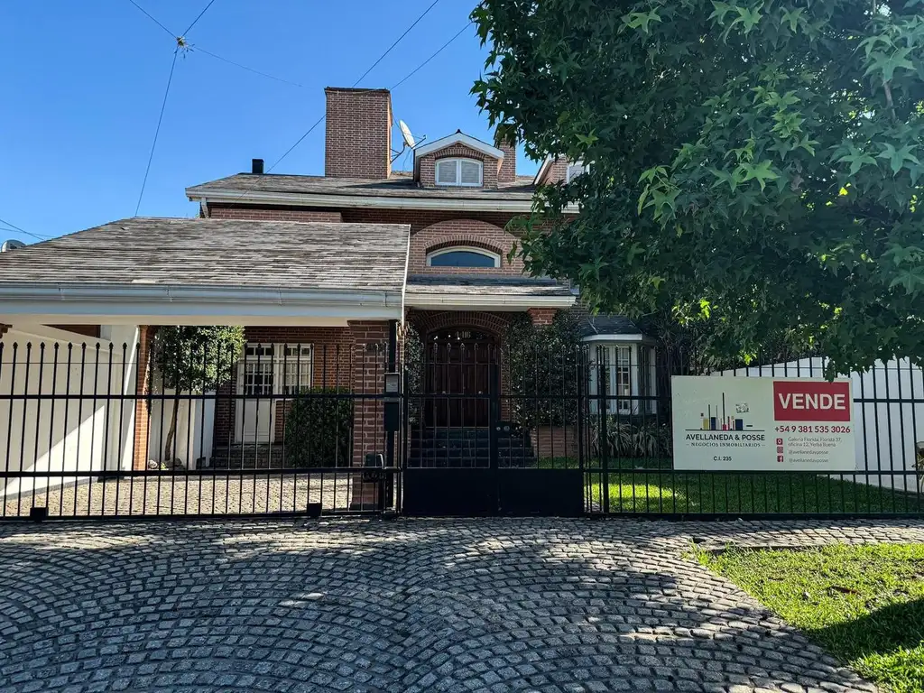 Casa en venta en Barrio Parque Guillermina