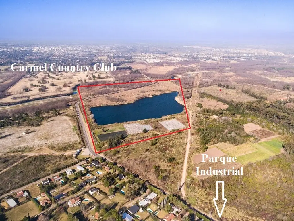 Campo de 52ha con laguna de 11ha cerca del Parque Industrial Pilar