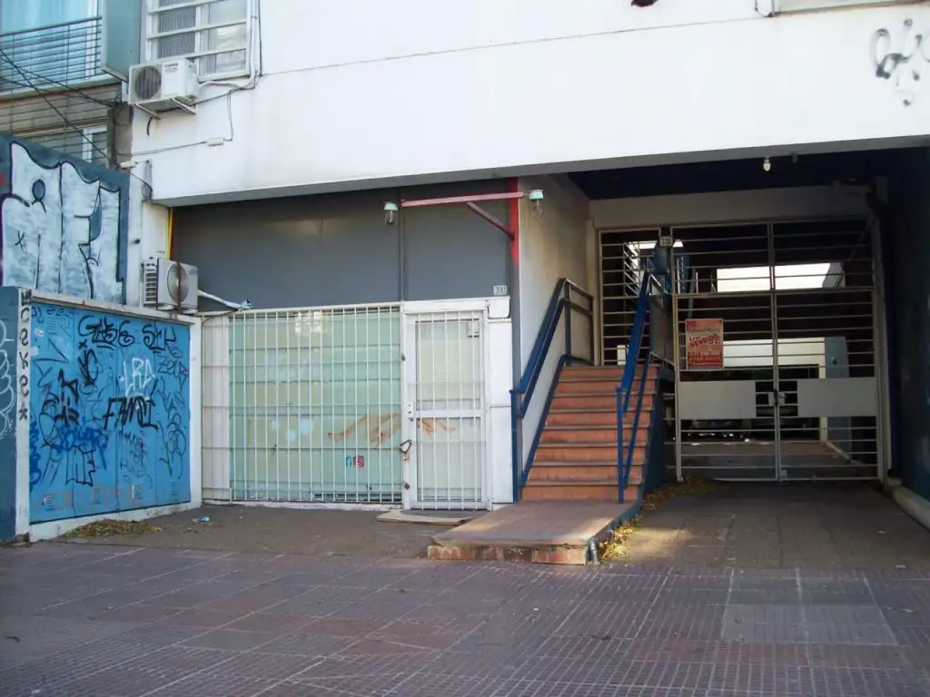 LOCAL COMERCIAL 40 M2