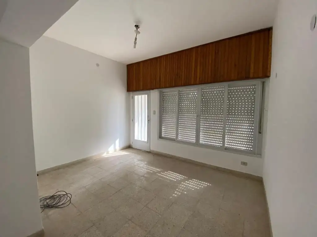 Casa de 3 dormitorios en alquiler en Firmat