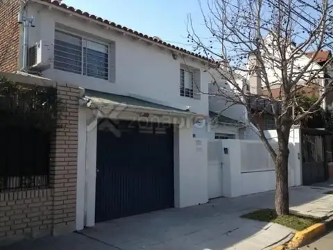 Casa en Venta en Vicente Lopez 3 dormitorios garage pileta!